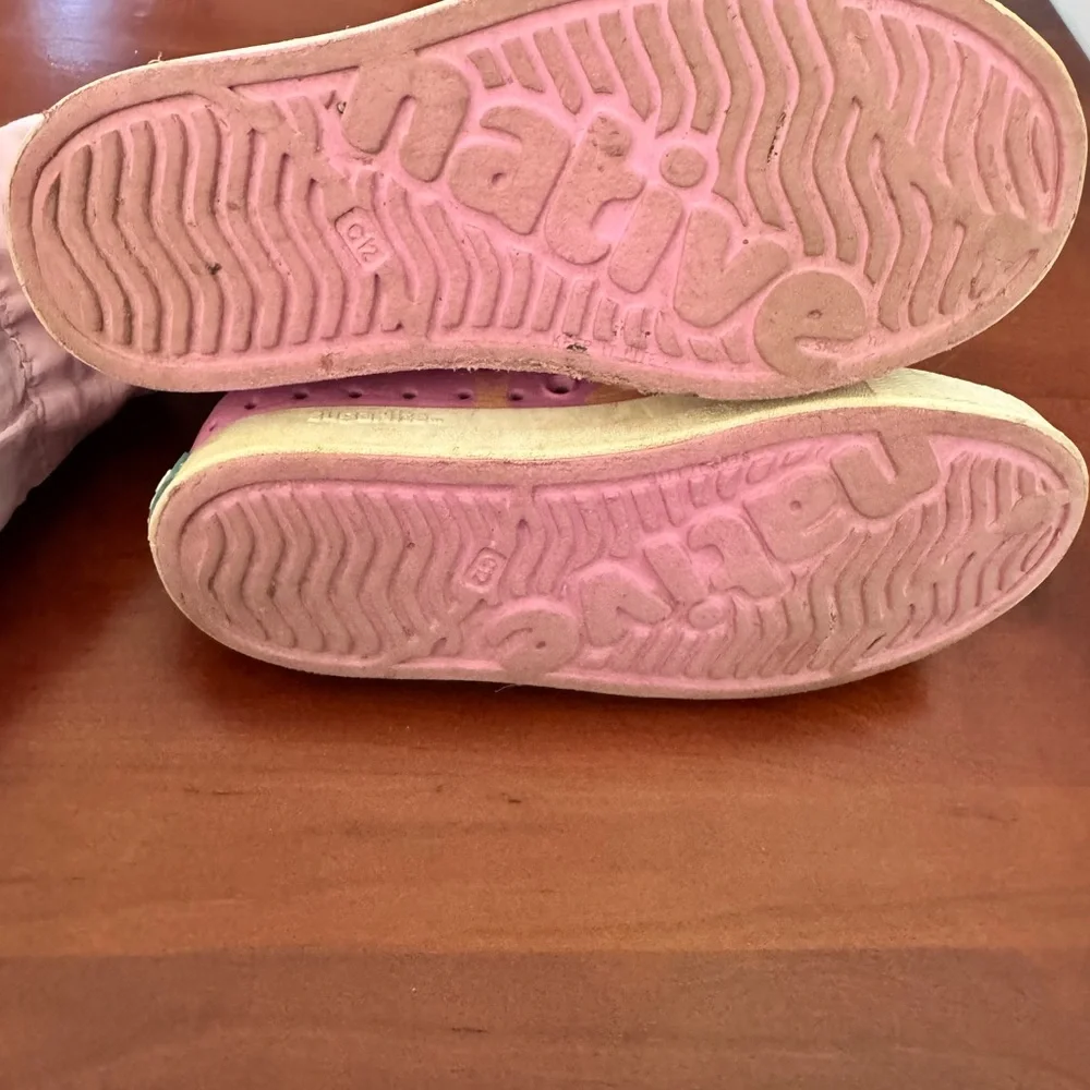 Kids Pink Star Slip-On Native Shoes